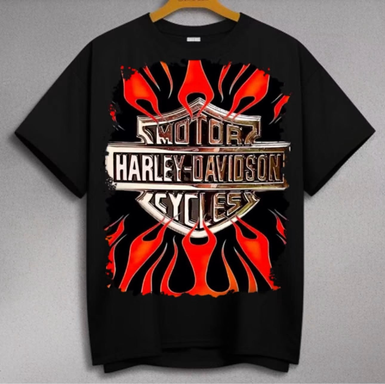 Harley-Davidson Red Flame Chrome Badge T-Shirt